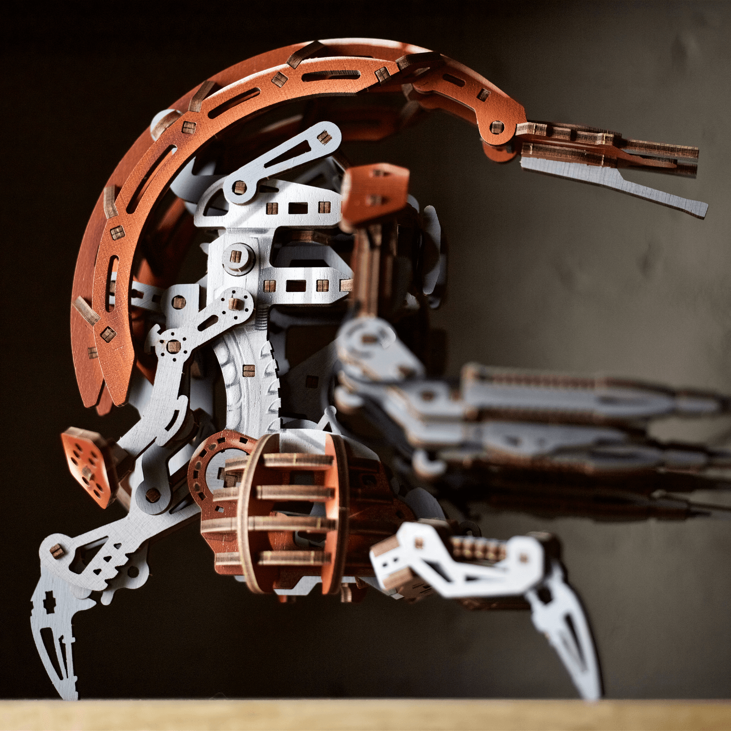 magicholz-mechanischer-bausatz-star-wars-droideka-holzmodell image 5