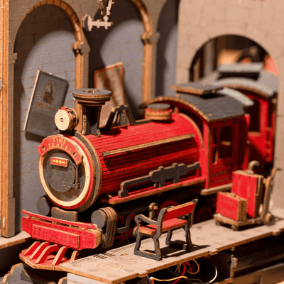 magicholz-miniaturhaus-zeitreise-rolife-diorama-book-nook-bahnhof image 4