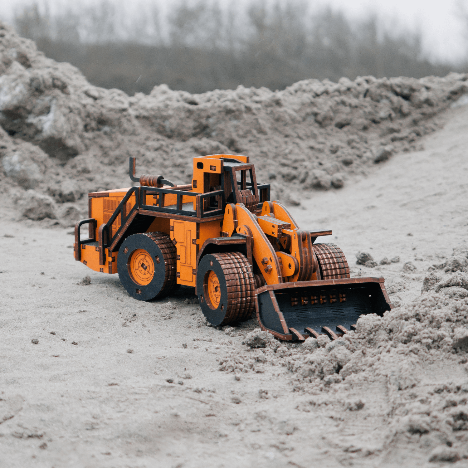 magicholz-schaufellader-baumaschinen-holzbausatz-230-teile image 5