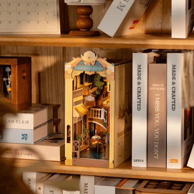 magicholz-miniaturhaus-romantisches-venedig-diorama-rolife-110-teile image 1