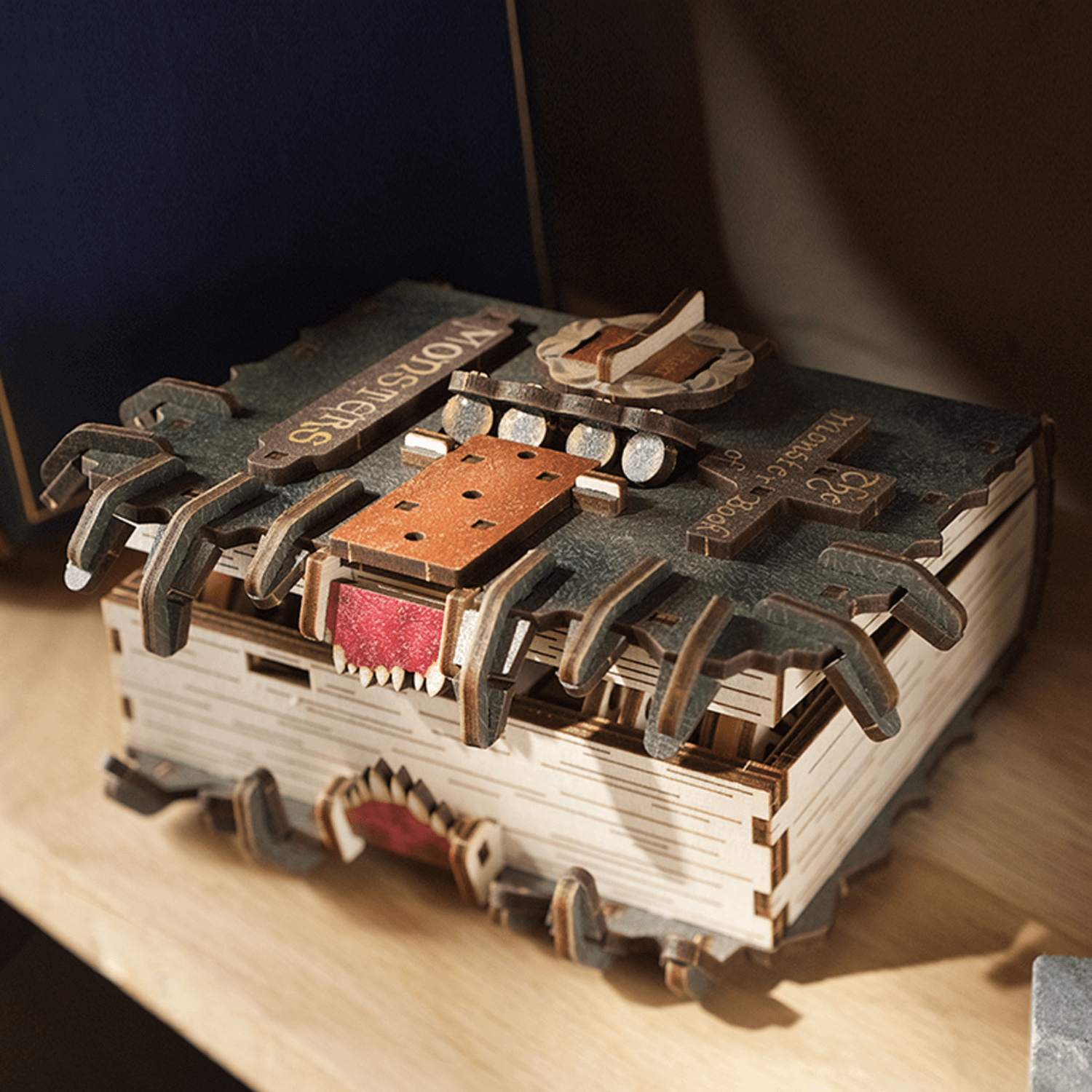 magicholz-mechanischer-bausatz-monsterbuch-harry-potter-holzmodell image 6