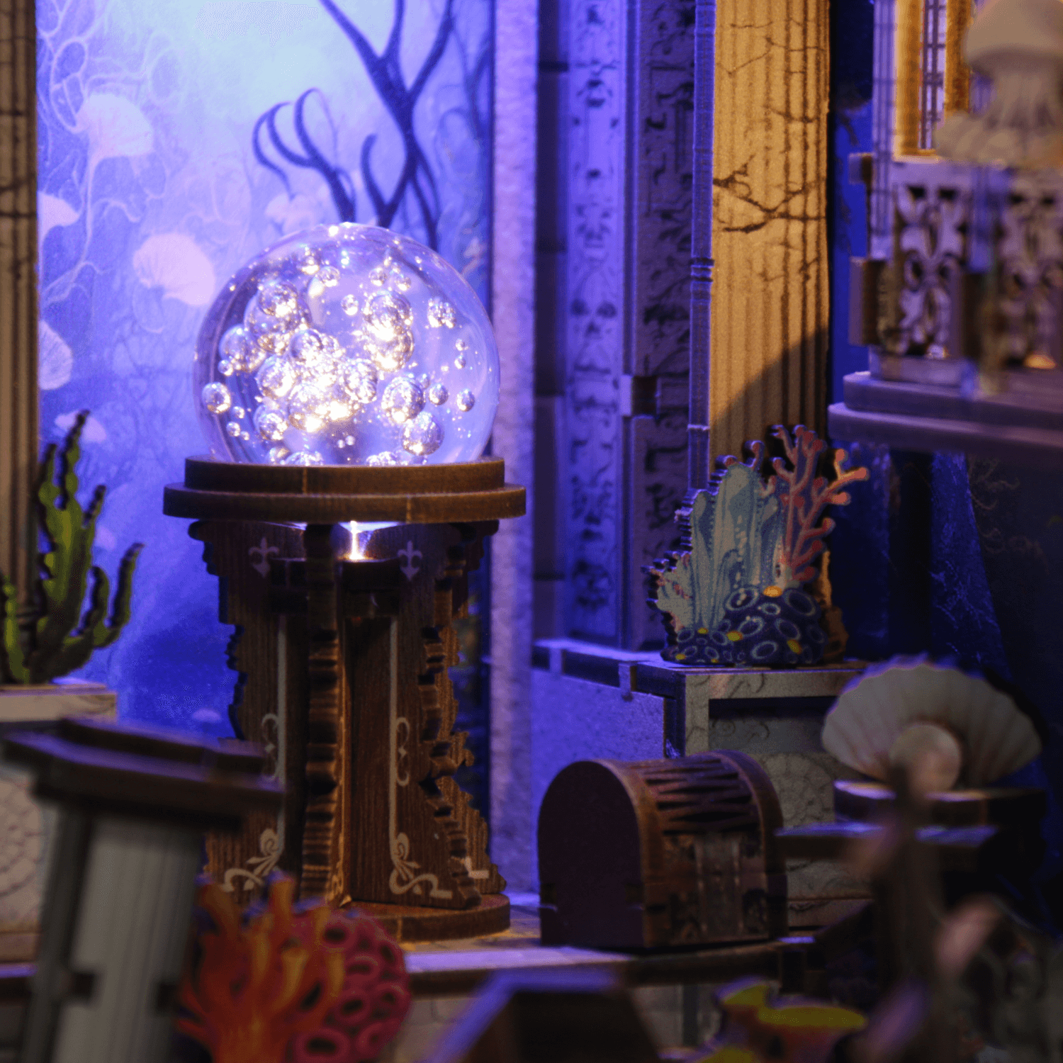 magicholz-deep-sea-treasures-book-nook-bausatz-mit-licht image 6