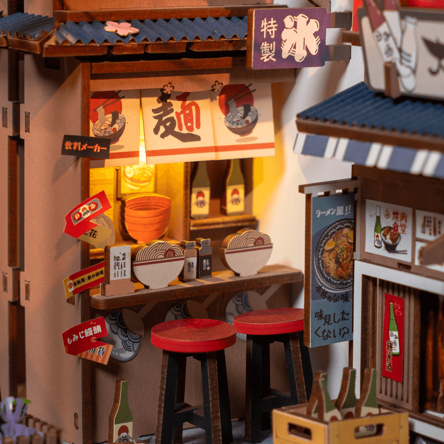 magicholz-book-nook-sakura-wine-alley-japan-deko-mit-led-licht image 6
