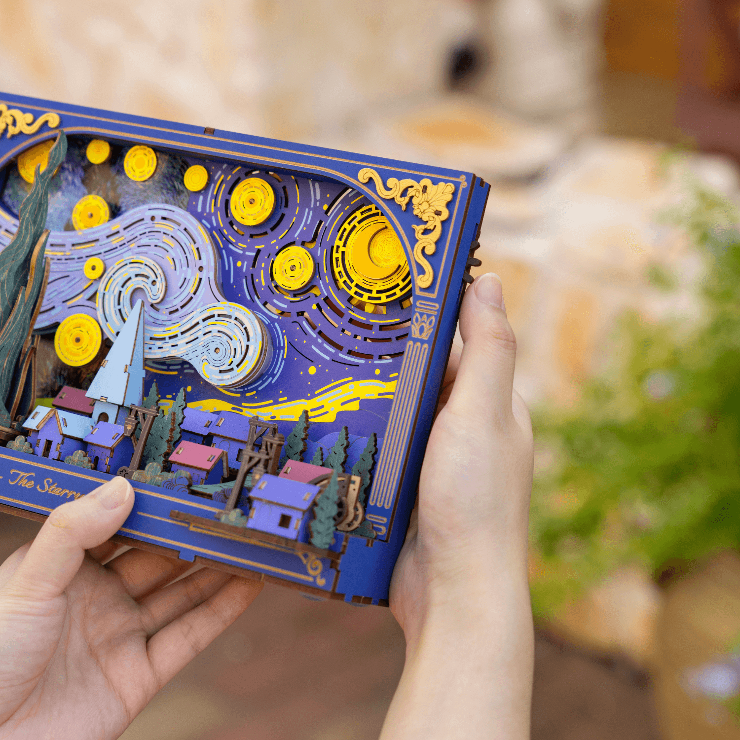 magicholz-book-nook-sternennacht-van-gogh-diorama-mit-led image 5