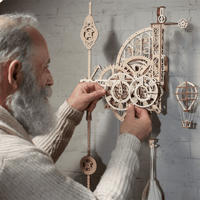 magicholz-mechanischer-bausatz-aero-wanduhr-mit-pendel image 3