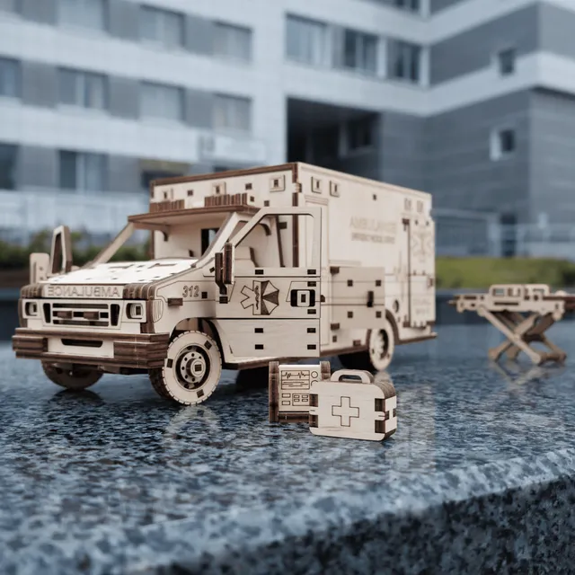 magicholz-krankenwagen-mechanischer-bausatz-holzmodell-fahrzeug image 1