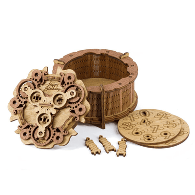 magicholz-birthday-cake-geschenkebox-r-tselbox-holz image 3