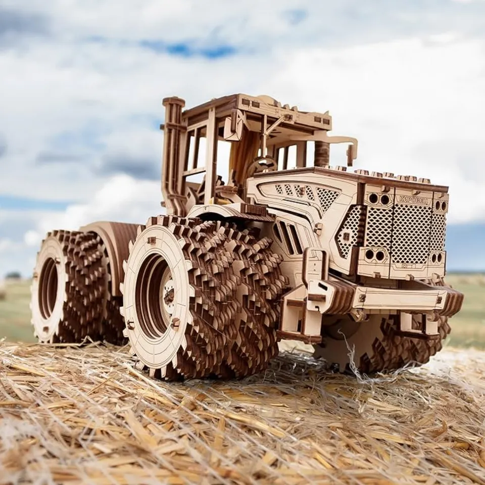 magicholz-mechanischer-bausatz-kirovets-k-7m-traktor-holz image 1