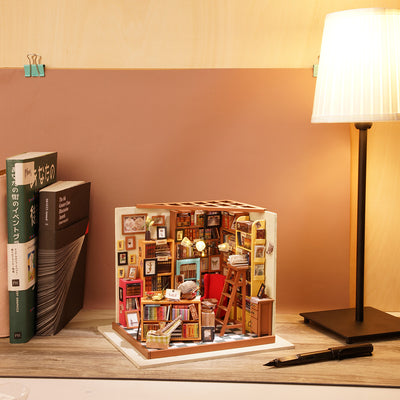 magicholz-miniaturhaus-sam-s-study-arbeitszimmer-bausatz-led image 5