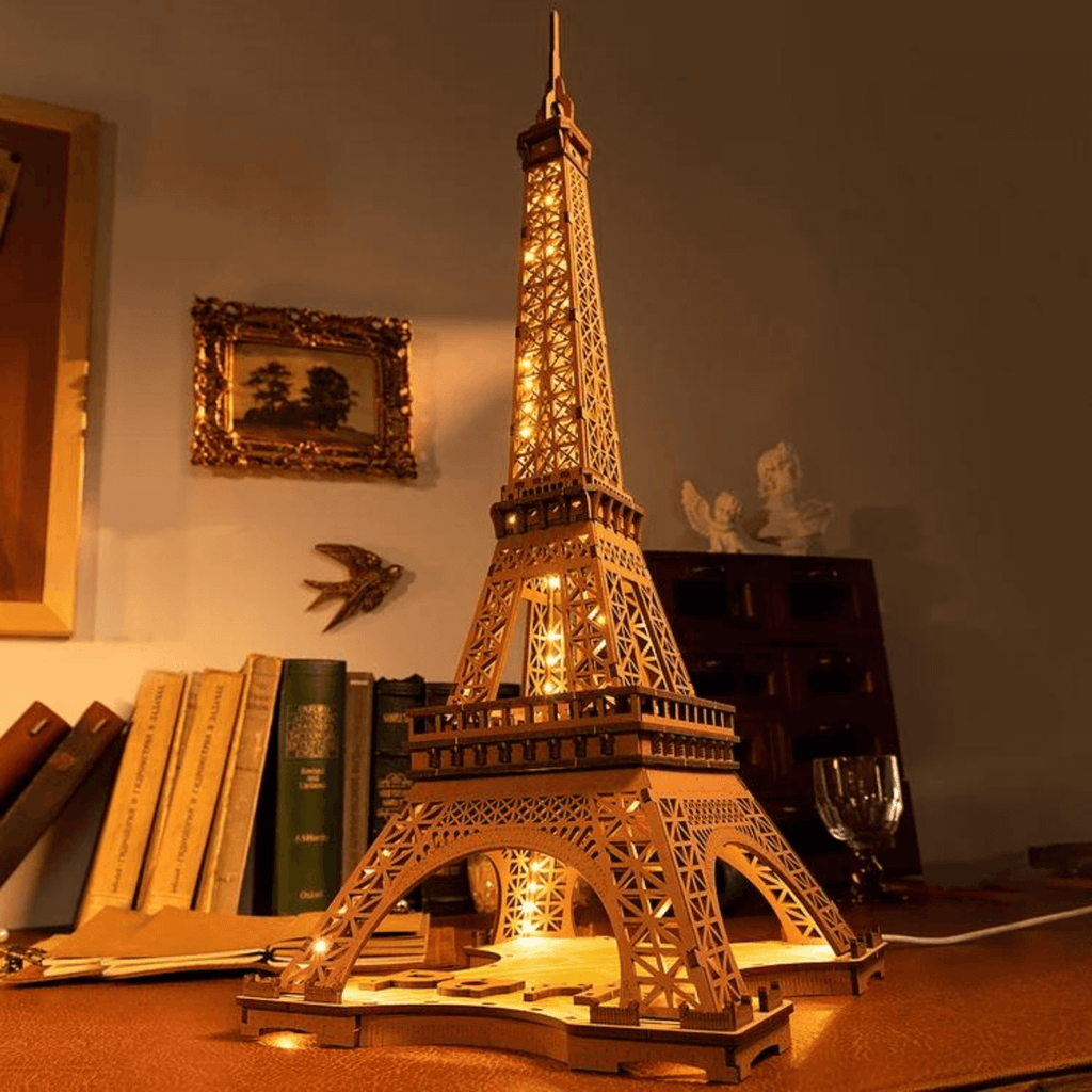 magicholz-3d-puzzle-nachts-am-eiffelturm-holzmodell-mit-led image 1