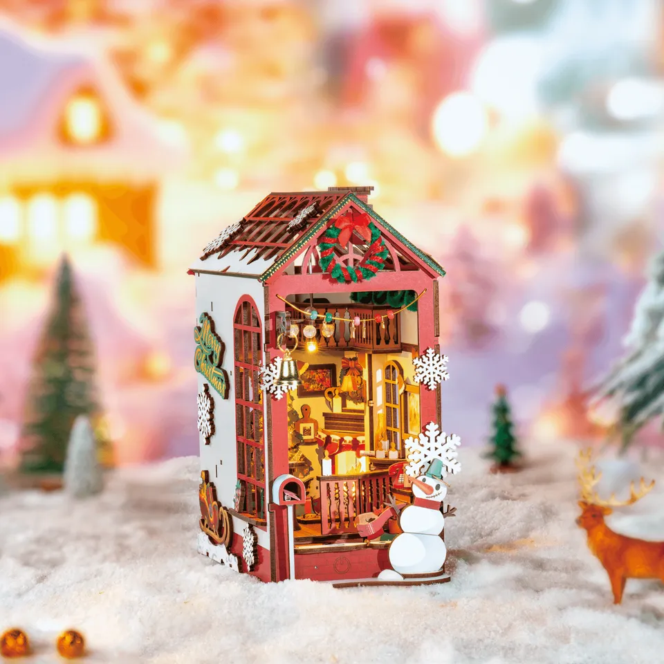 magicholz-book-nook-christmas-indoor-scene-weihnachtsdeko-holz image 1