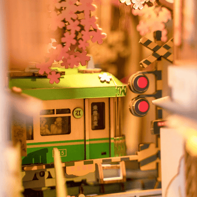 magicholz-miniaturhaus-sakura-densya-diorama-mit-beleuchtung image 4