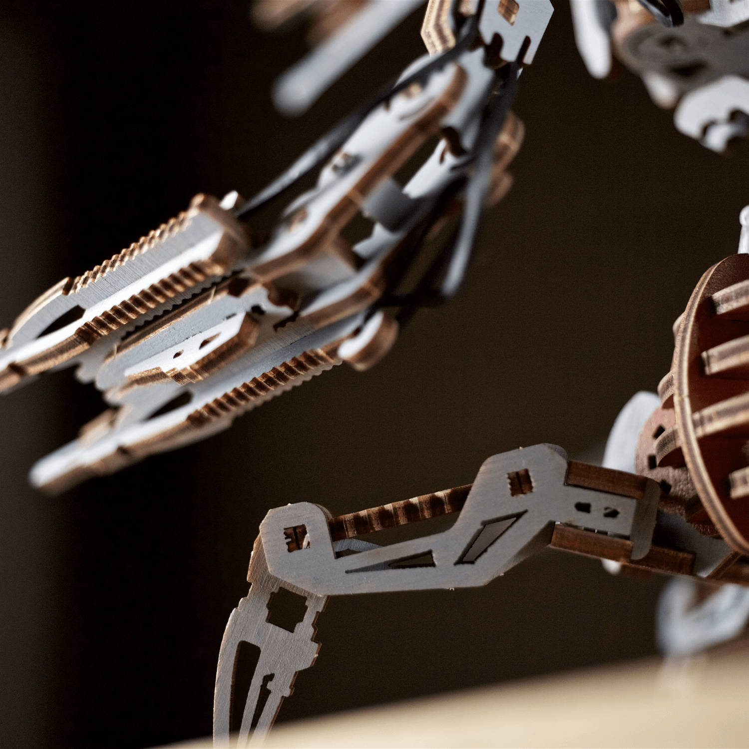 magicholz-mechanischer-bausatz-star-wars-droideka-holzmodell image 7