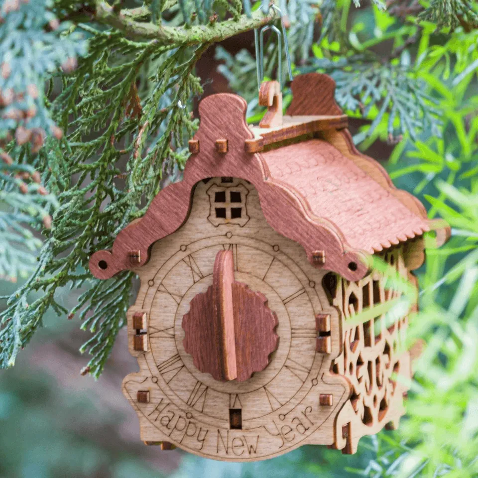 magicholz-r-tselbox-happy-new-year-geschenkbox-vogelhaus image 1