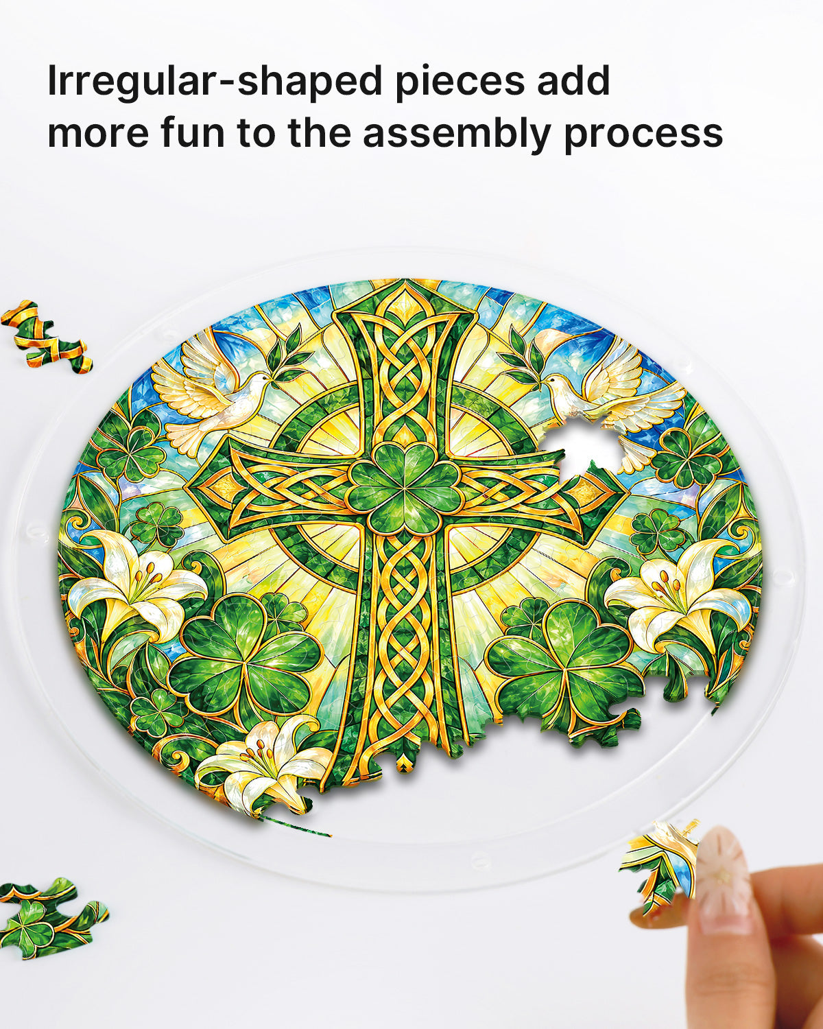 kaayee-suncatcher-emerald-blessing-cross-fensterbild-gr-n-m image 2