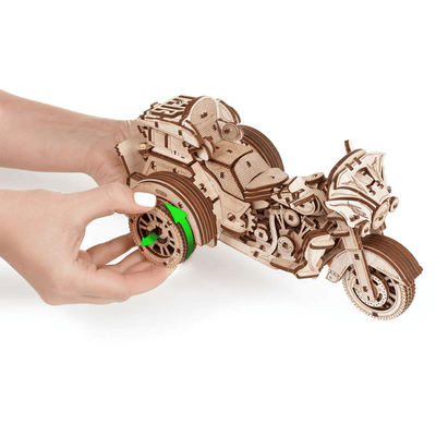 magicholz-mechanischer-bausatz-trike-motorrad-holzmodell image 7