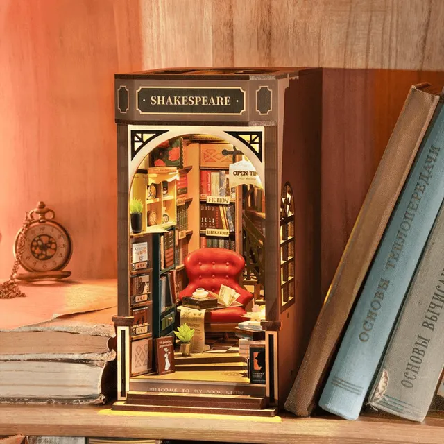 magicholz-miniaturhaus-bookstore-rolife-book-nook-mit-led image 1