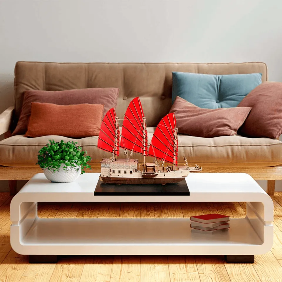magicholz-djong-schiff-holzbausatz-mit-gummimotor image 1