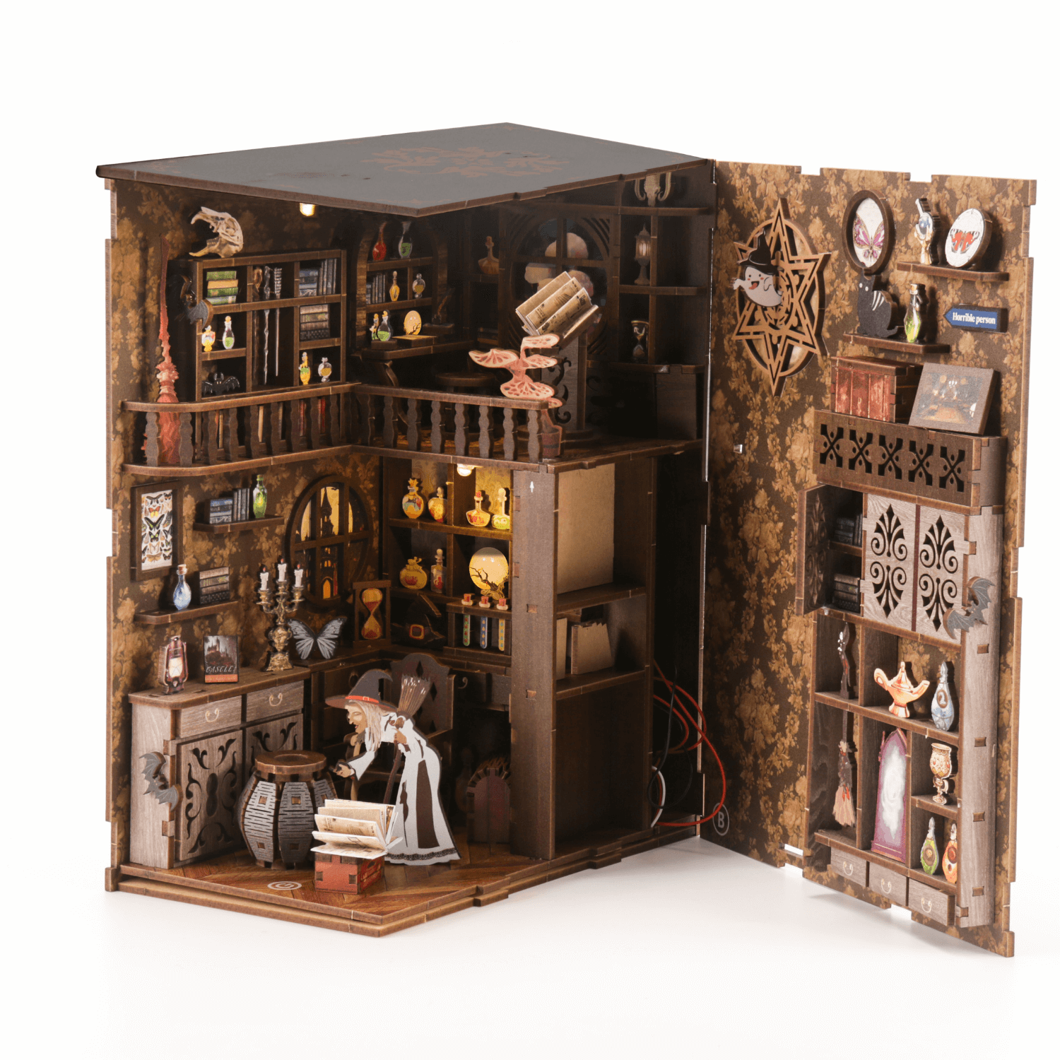 magicholz-magicnight-book-nook-hexen-diorama-zweigeschossig-mit-licht image 4