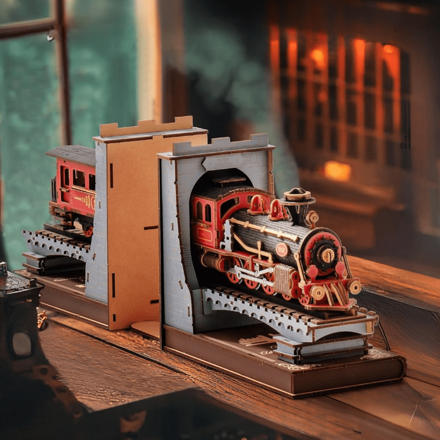 magicholz-book-nook-century-train-lok-313-teile-holzbausatz image 2
