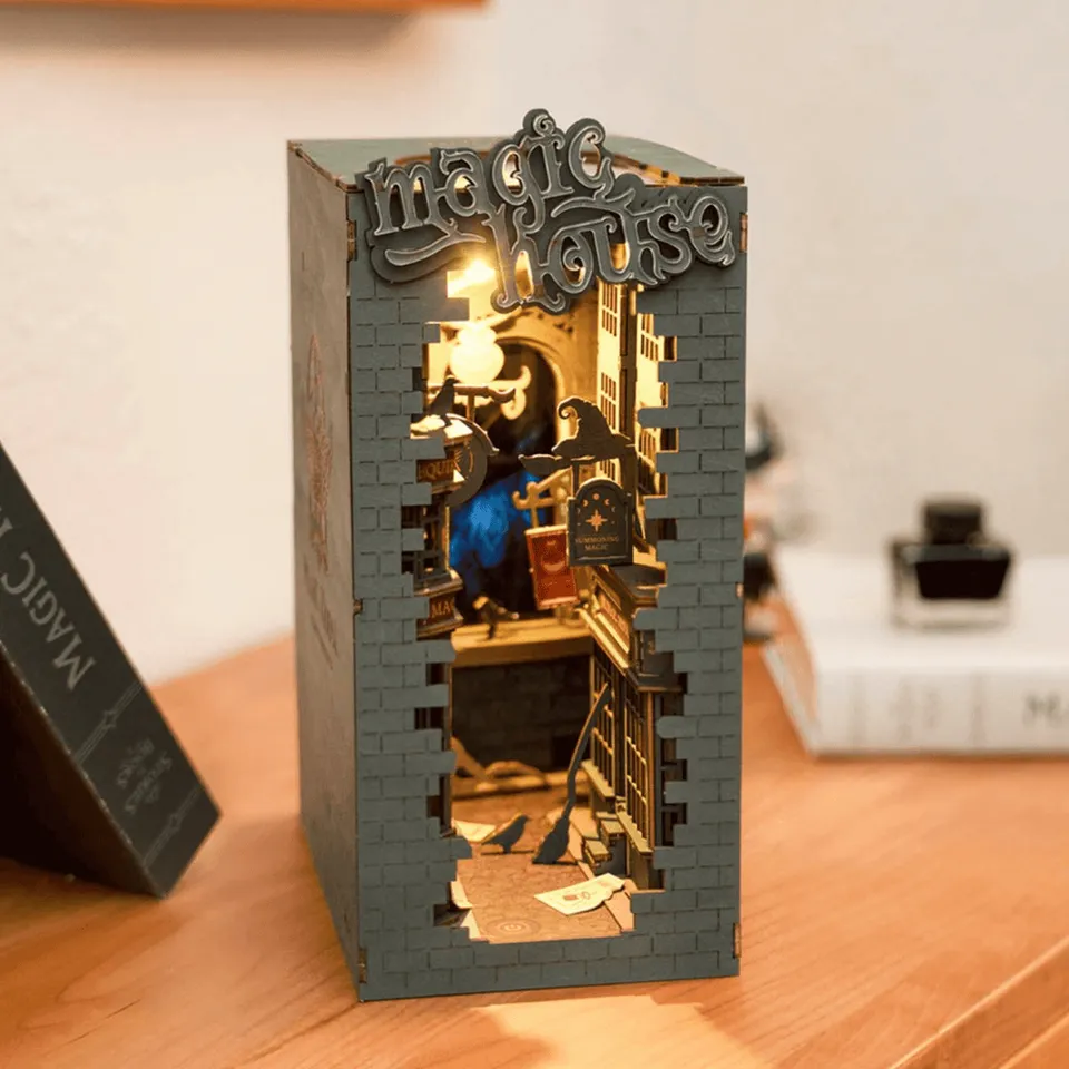 magicholz-magisches-haus-miniaturhaus-diorama-mit-beleuchtung image 1
