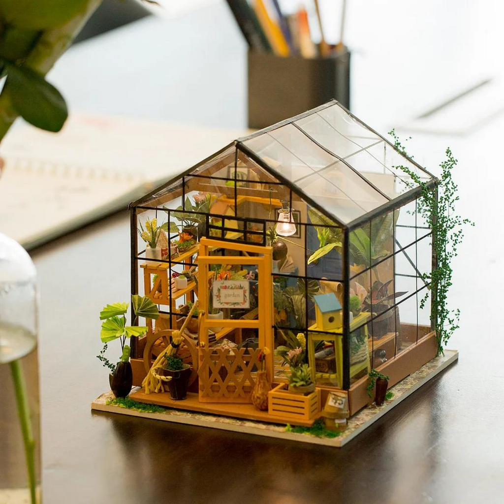 magicholz-miniaturhaus-cathy-s-flower-house-gew-chshaus-1-24 image 1