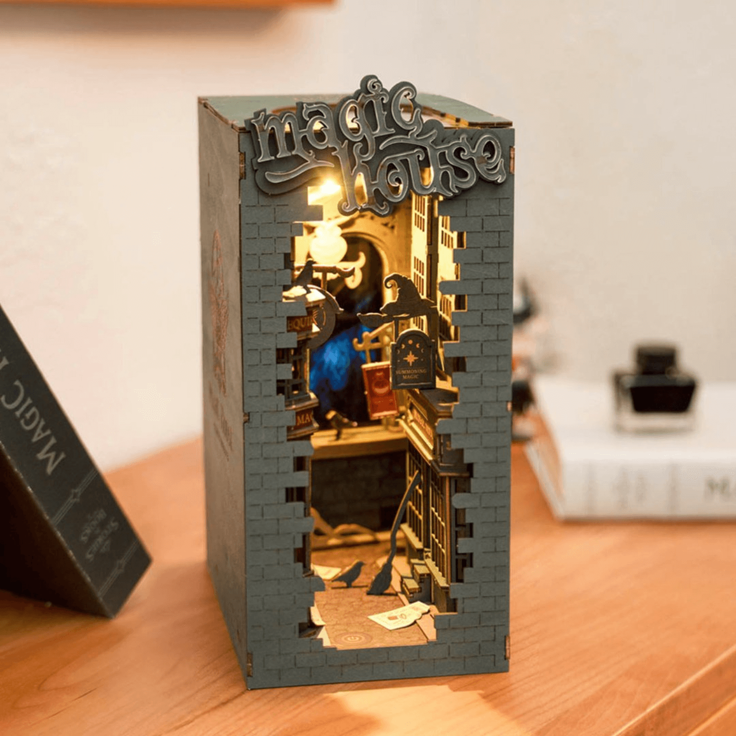 magicholz-verborgene-zaubergasse-book-nook-muttertag-licht image 3