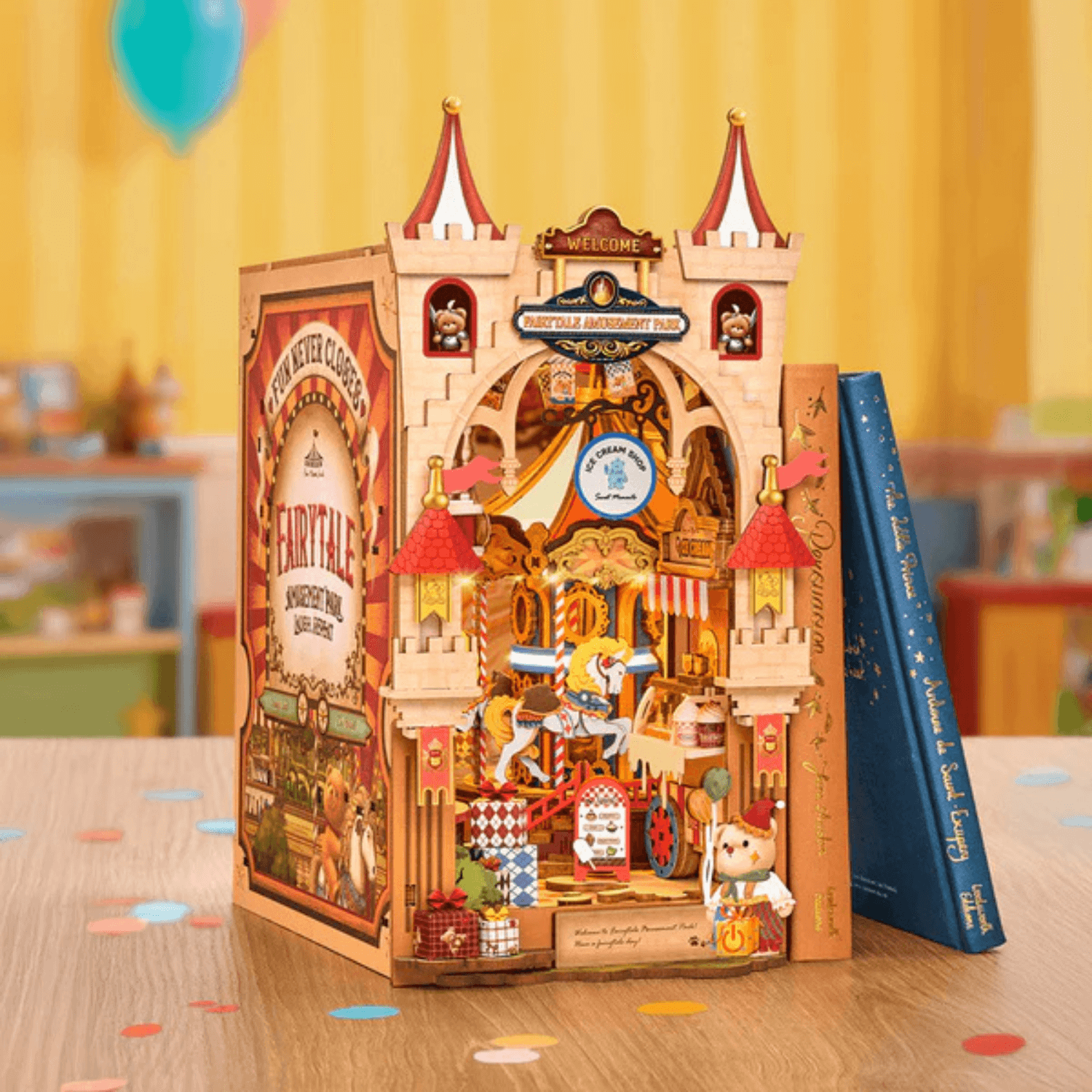 magicholz-book-nook-fairytale-amusement-park-jahrmarkt-mit-licht image 1