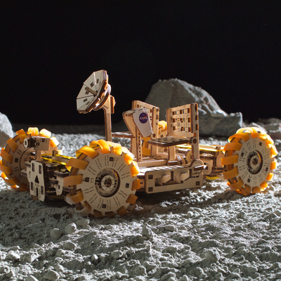magicholz-mechanischer-bausatz-nasa-saturn-v-mondrover-holzmodell-2er-set image 6