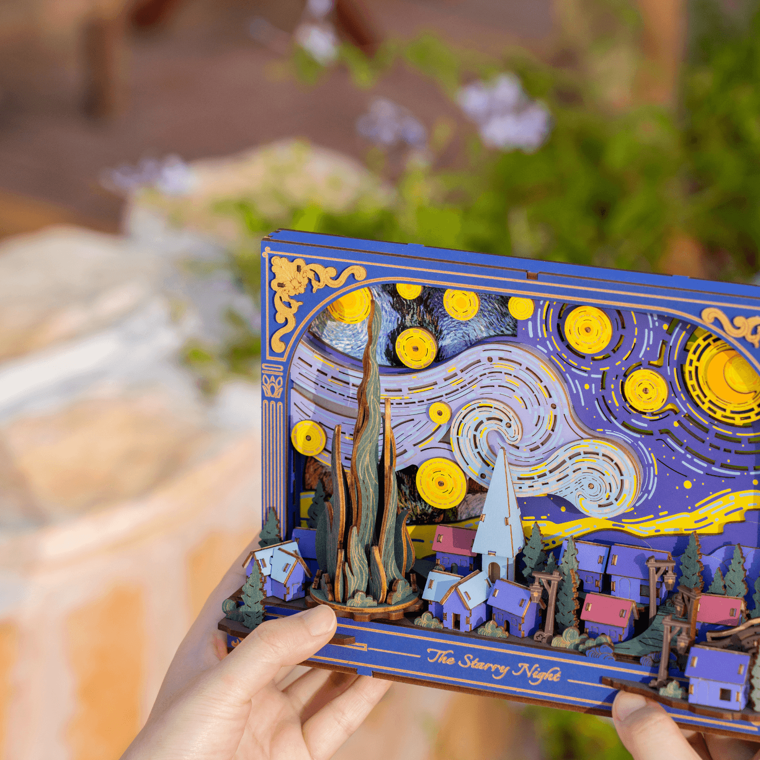 magicholz-book-nook-sternennacht-van-gogh-diorama-mit-led image 6