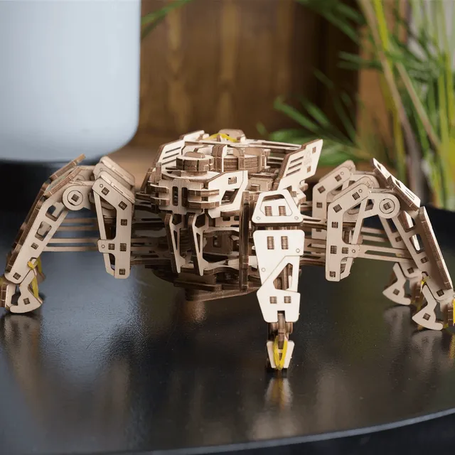 magicholz-mechanischer-bausatz-hexapod-explorer-holzmodell image 1
