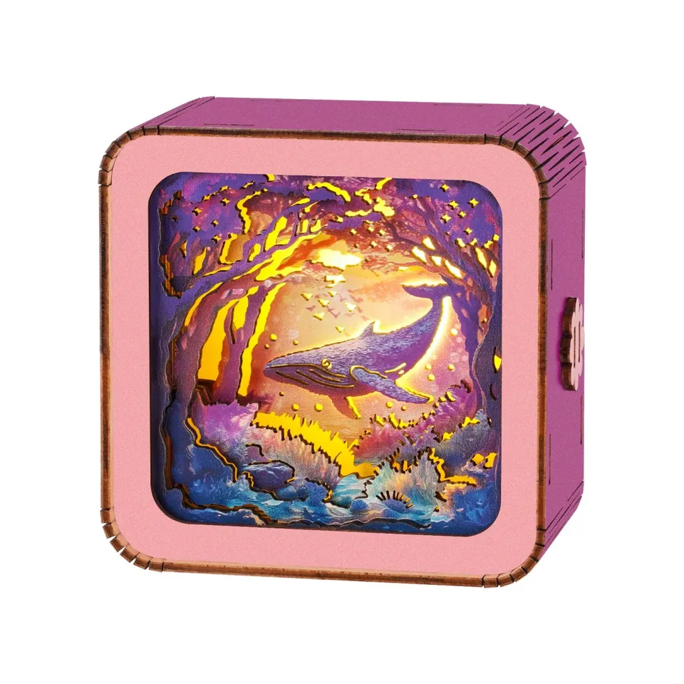 kaayee-night-light-forest-fantasy-whale-nachtlicht-wal-holz image 1